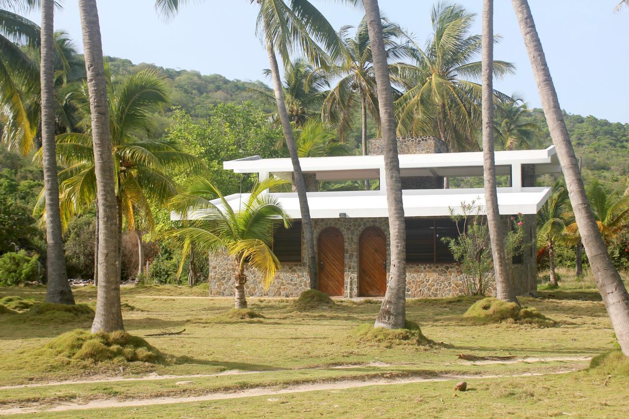 ホテルSalt Whistle Bay Retreat Mayreau Island エクステリア 写真
